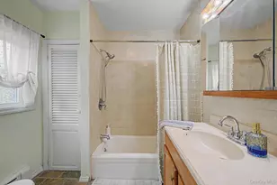 257 Elizabeth Ave, Holbrook, NY 11741 - Photo 15