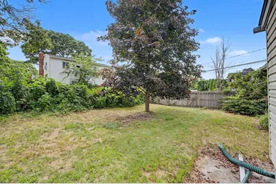 257 Elizabeth Avenue, Holbrook, NY 11741 - Photo 17