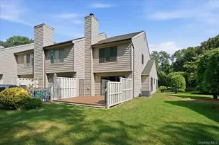 112 Beecher Ave Ext, East Islip, NY 11730 - Photo 17