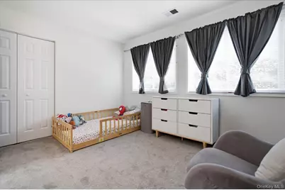 112 Beecher Avenue Extension, East Islip, NY 11730 - Photo 13