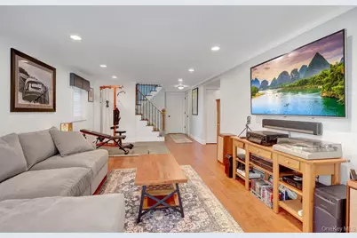 40 Ogston Terrace, Malverne, NY 11565 - Photo 19