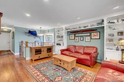 40 Ogston Terrace, Malverne, NY 11565 - Photo 9