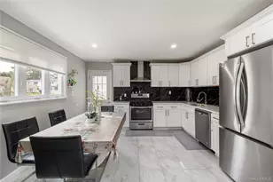 92 W 21st St, Deer Park, NY 11729 - Photo 9