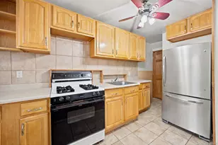 20-05 26th St, Astoria, NY 11105 - Photo 9