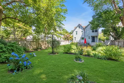 51 Tooker Avenue, Oyster Bay, NY 11771 - Photo 21