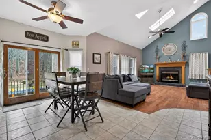 43 Greenwich Ave, Central Valley, NY 10917 - Photo 5