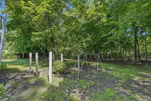 1746 Horton Rd, Mohegan Lake, NY 10547 - Photo 25