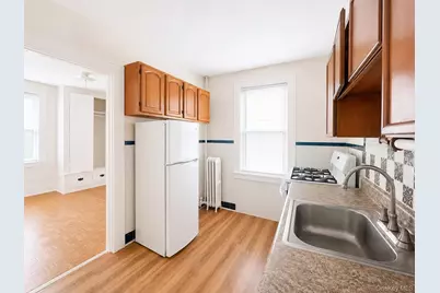 6442 Catalpa Avenue #1 FL, Ridgewood, NY 11385 - Photo 3
