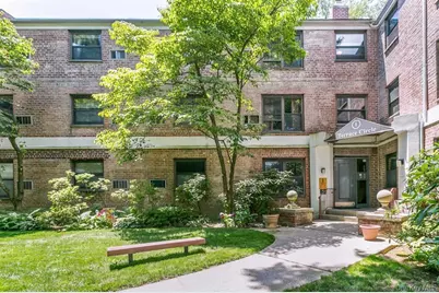 1 Terrace Circle #3-F, Great Neck, NY 11021 - Photo 1