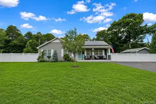 22 Deer Ave, Middle Island, NY 11953 - Photo 5