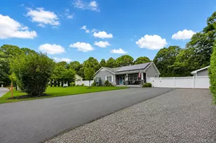 22 Deer Ave, Middle Island, NY 11953 - Photo 3