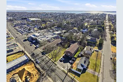 297 Merrick Road #D 1, Amityville, NY 11701 - Photo 21