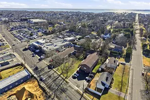 297 Merrick Rd, Amityville, NY 11701 - Photo 21