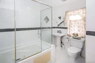 265-04 79th Ave, Glen Oaks, NY 11004 - Photo 15