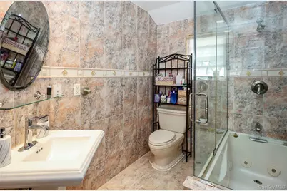 265-04 79th Avenue, Glen Oaks, NY 11004 - Photo 23