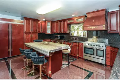 265-04 79th Avenue, Glen Oaks, NY 11004 - Photo 11