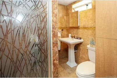 265-04 79th Avenue, Glen Oaks, NY 11004 - Photo 29