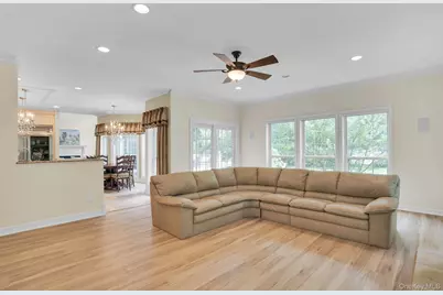 7 Dorm Court, East Setauket, NY 11733 - Photo 19