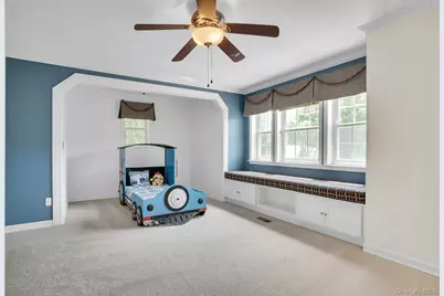 7 Dorm Court, East Setauket, NY 11733 - Photo 33