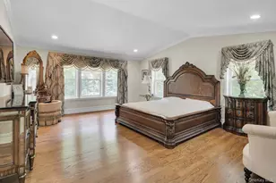 7 Dorm Ct, East Setauket, NY 11733 - Photo 37