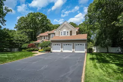 7 Dorm Court, East Setauket, NY 11733 - Photo 3
