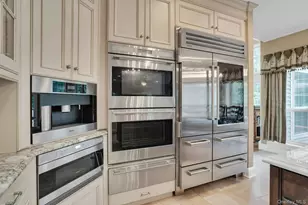 7 Dorm Ct, East Setauket, NY 11733 - Photo 27