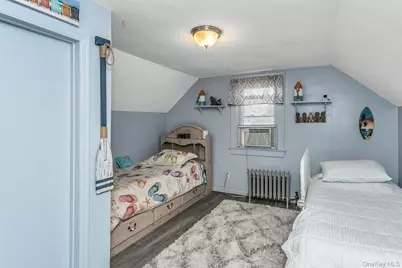 130 E Fairview Avenue, Valley Stream, NY 11580 - Photo 15