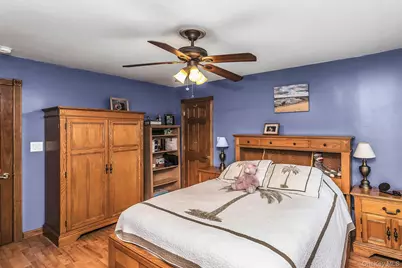 130 E Fairview Avenue, Valley Stream, NY 11580 - Photo 9