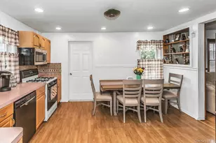 130 E Fairview Ave, Valley Stream, NY 11580 - Photo 7