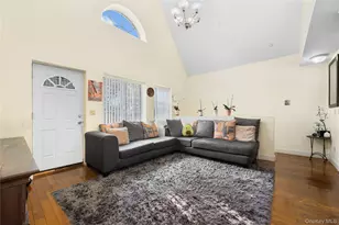 58-11 183rd St, Fresh Meadows, NY 11365 - Photo 5