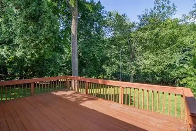 582 Washington Avenue, Pleasantville, NY 10570 - Photo 21