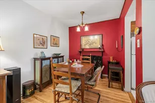 74 Edwards St, Roslyn Heights, NY 11577 - Photo 5