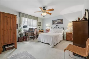 74 Edwards St, Roslyn Heights, NY 11577 - Photo 11