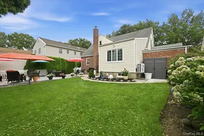 166 Beech Street, Floral Park, NY 11001 - Photo 33