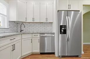 166 Beech St, Floral Park, NY 11001 - Photo 15