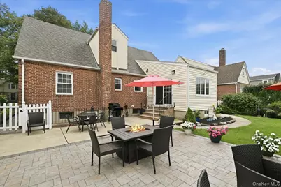 166 Beech Street, Floral Park, NY 11001 - Photo 31