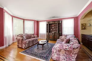 11 Grace Ln, Huntington, NY 11743 - Photo 5