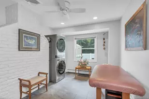 100 Middlesex Ave, Oakdale, NY 11769 - Photo 19