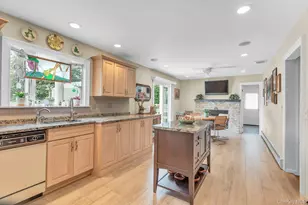 100 Middlesex Ave, Oakdale, NY 11769 - Photo 13