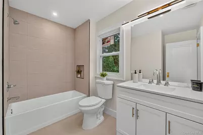 16 Maple Avenue, West Nyack, NY 10994 - Photo 23