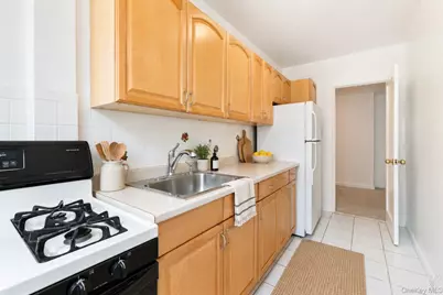 39-65 51st Street #4B, Woodside, NY 11377 - Photo 9