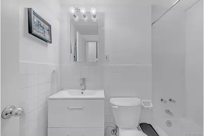 4901 Henry Hudson Parkway W #6E, Bronx, NY 10471 - Photo 15