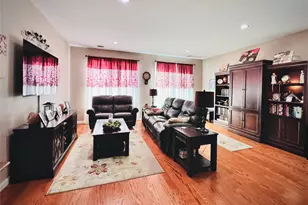 149 Windward Ct S, Port Jefferson, NY 11777 - Photo 7