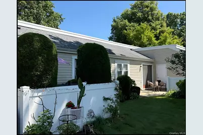 1203 Cabot Court, Saint James, NY 11780 - Photo 5