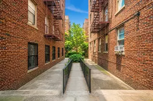 2925 Matthews Ave, Bronx, NY 10467 - Photo 29