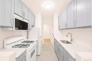 2925 Matthews Ave, Bronx, NY 10467 - Photo 15