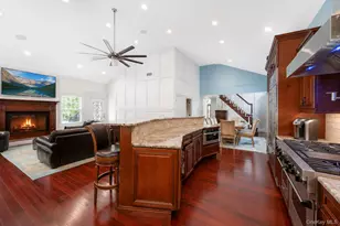 2553 Motor Pkwy, Ronkonkoma, NY 11779 - Photo 11