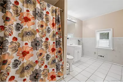 14 Nevada Road, West Babylon, NY 11704 - Photo 5