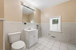 14 Nevada Rd, West Babylon, NY 11704 - Photo 21