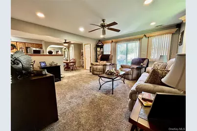 19 Sandpiper Lane, Coram, NY 11727 - Photo 3